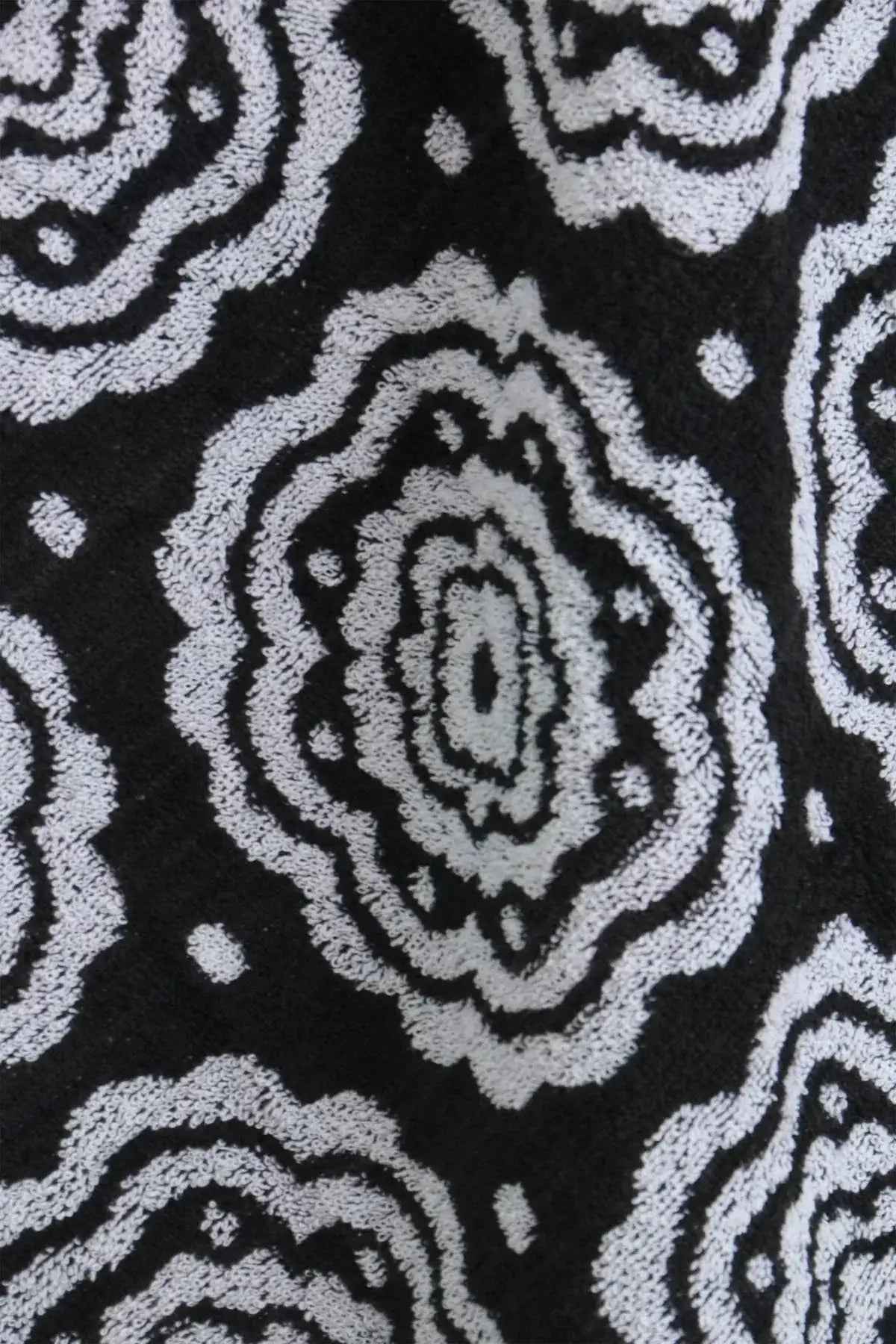 02_1800x1800_80f77572-991a-4403-9240-3a00c0362297 - The Knotco